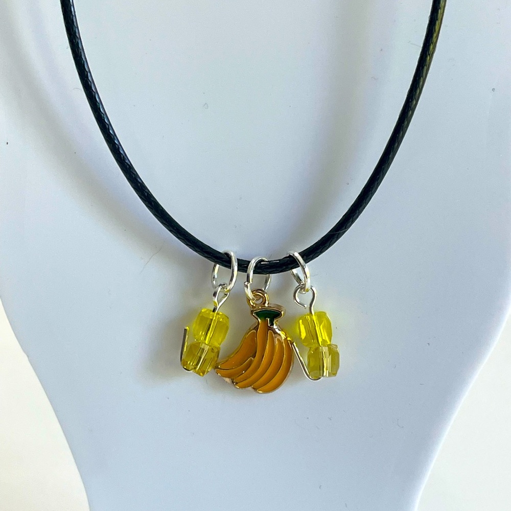 Banana charm necklace 🍌